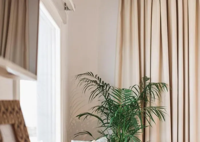 Birdhouse Private Luxury Villa - Romantic Couple Retreat * Agios Ioannis Diakoftis