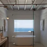 Birdhouse Private Luxury - Romantic Couple Retreat *